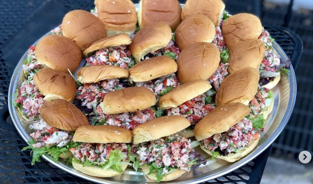 Homemade Lobster Roll Platter (10 People)